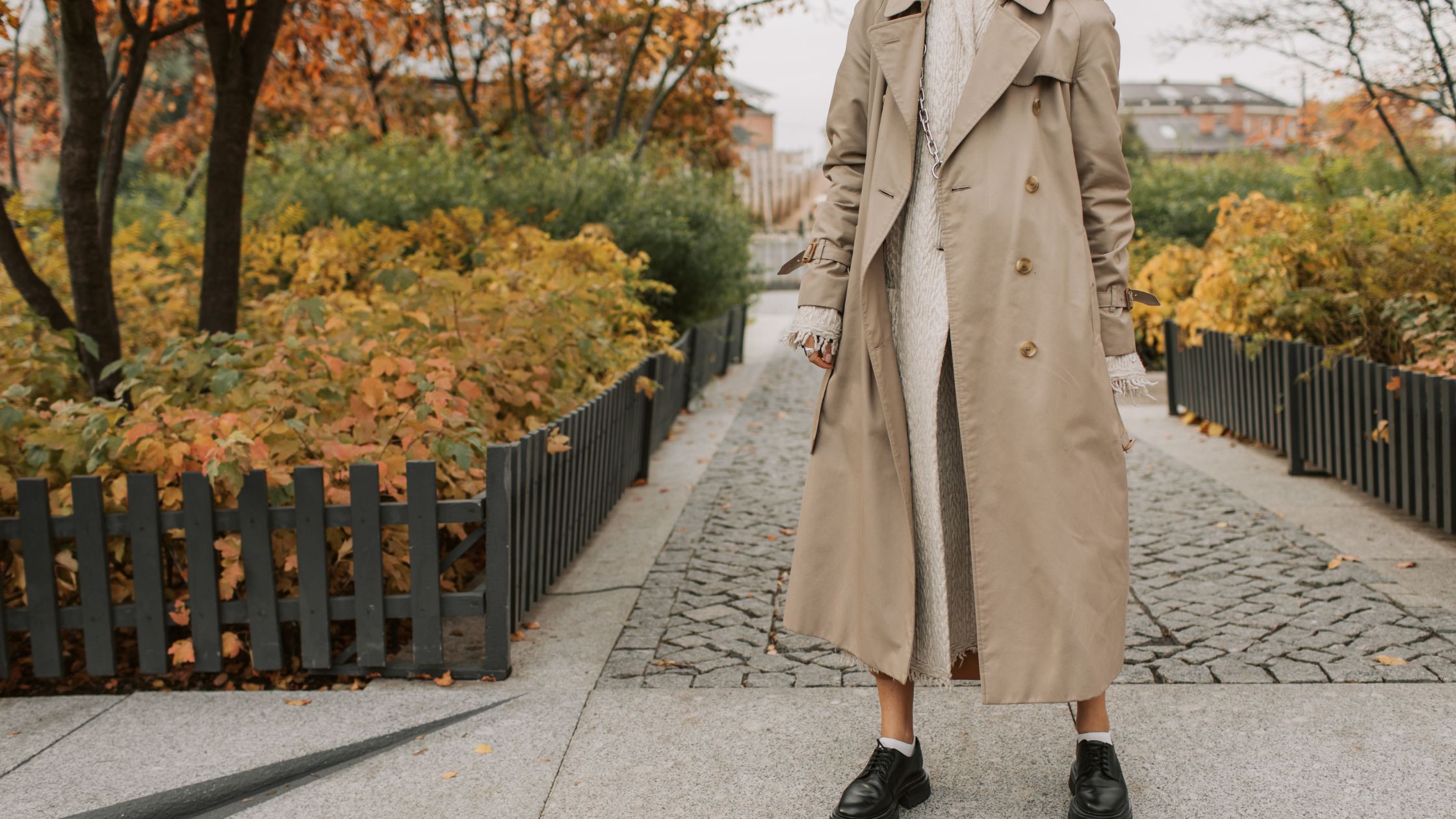 When to Wear a Trench Coat